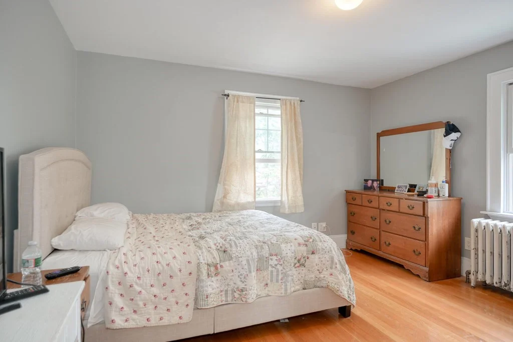 4 bed, 1 bath apartment for rent at 72 Richardson Rd, Belmont — photo 20 of 33