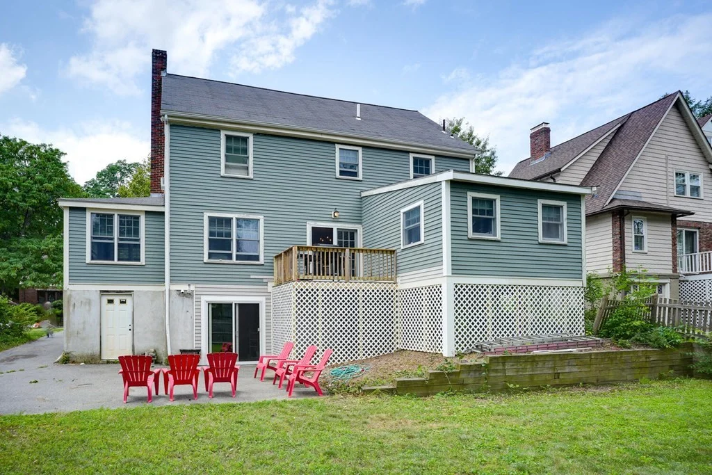 4 bed, 1 bath apartment for rent at 72 Richardson Rd, Belmont — photo 4 of 33
