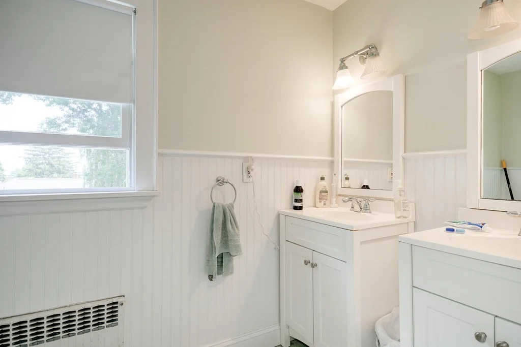4 bed, 1 bath apartment for rent at 72 Richardson Rd, Belmont — photo 24 of 33