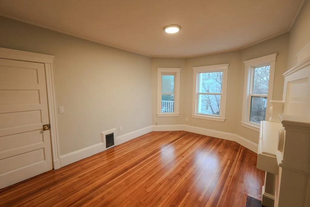 3 bed, 1 bath apartment for rent at 72 Ridgewood St Unit 2, Dorchester — photo 4 of 8