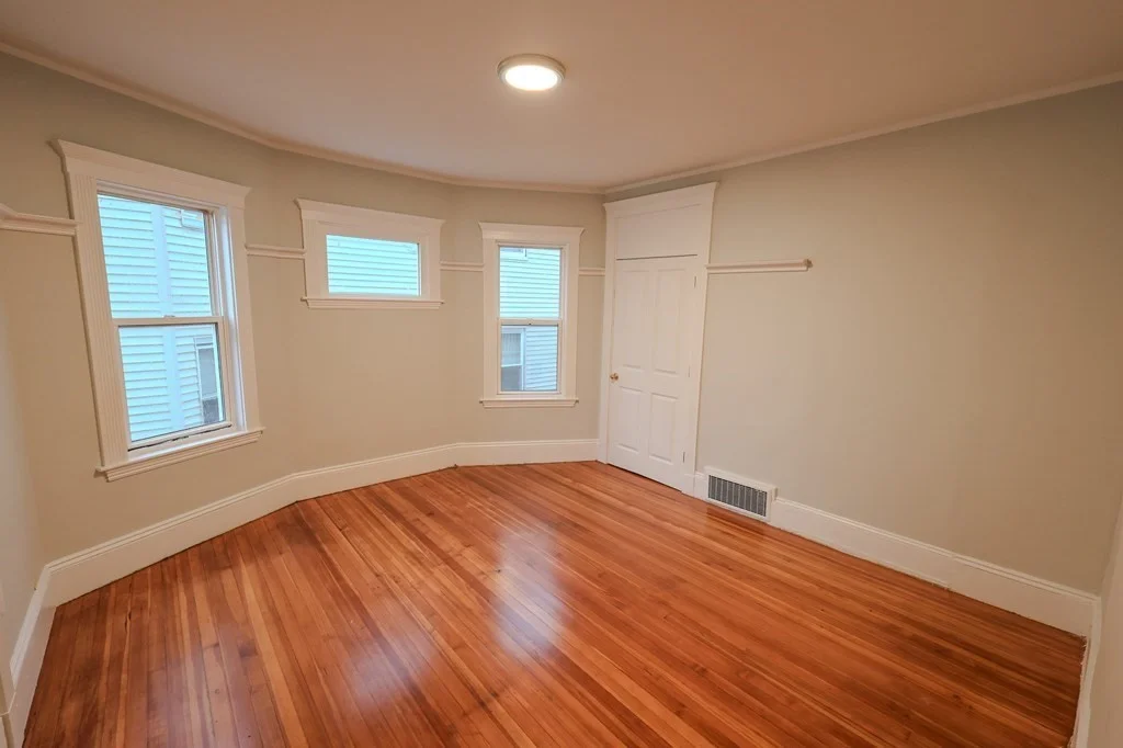 3 bed, 1 bath apartment for rent at 72 Ridgewood St Unit 2, Dorchester — photo 8 of 8
