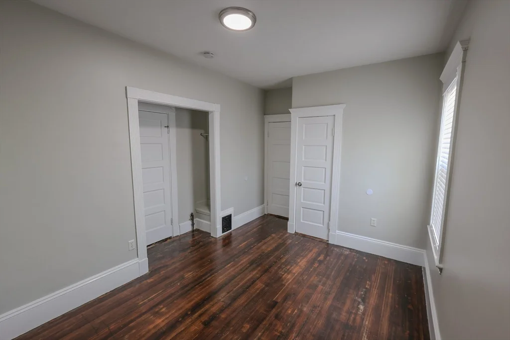 3 bed, 1 bath apartment for rent at 72 Ridgewood St Unit 3, Dorchester — photo 19 of 21