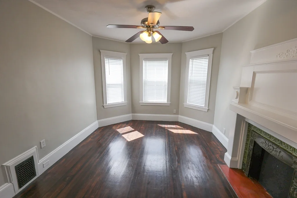 3 bed, 1 bath apartment for rent at 72 Ridgewood St Unit 3, Dorchester — photo 8 of 21