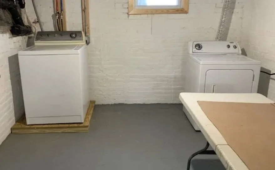4 bed, 1 bath apartment for rent at 72 Russell St Unit N/A, Hadley — photo 12 of 13