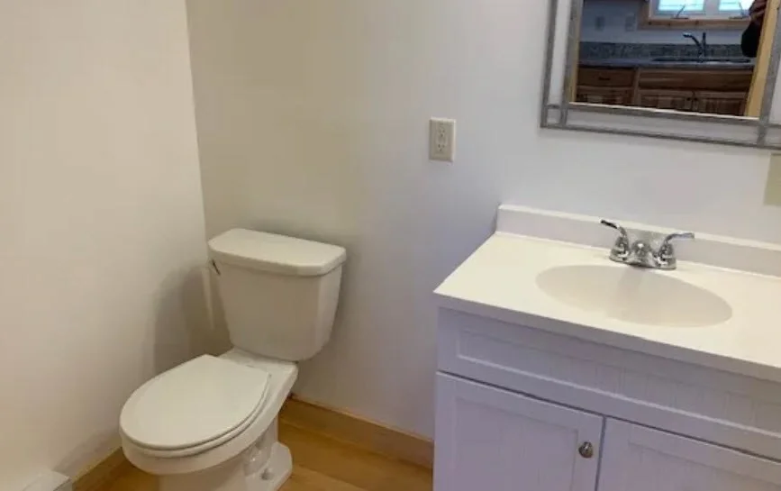 4 bed, 1 bath apartment for rent at 72 Russell St Unit N/A, Hadley — photo 10 of 13