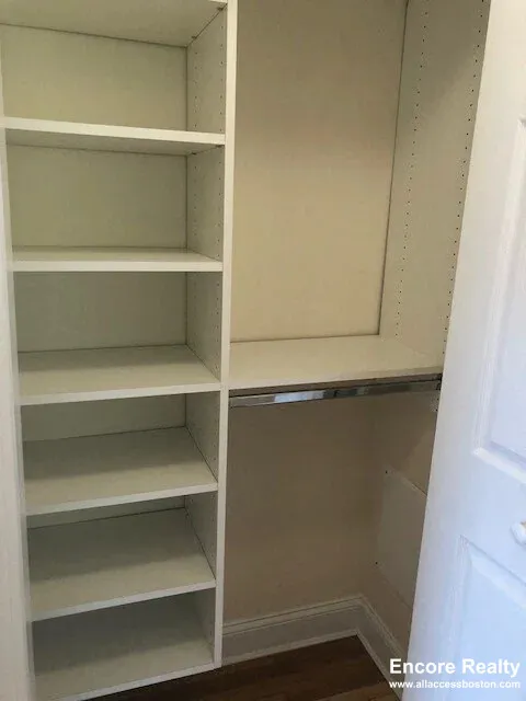 1 bed, 1 bath apartment for rent at 72 Saint Paul St Unit 6, Coolidge Corner — photo 5 of 8