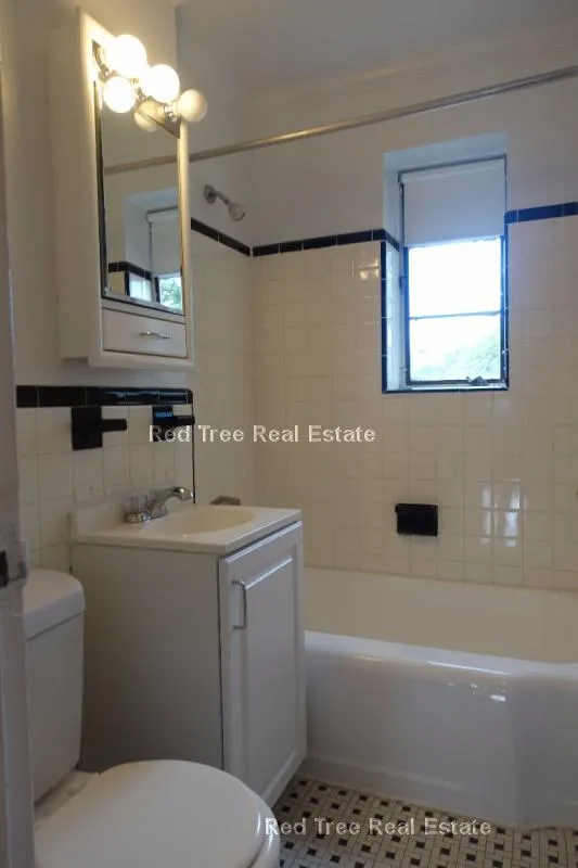 1 bed, 1 bath apartment for rent at 72 Saint Paul St Unit 7, Coolidge Corner
