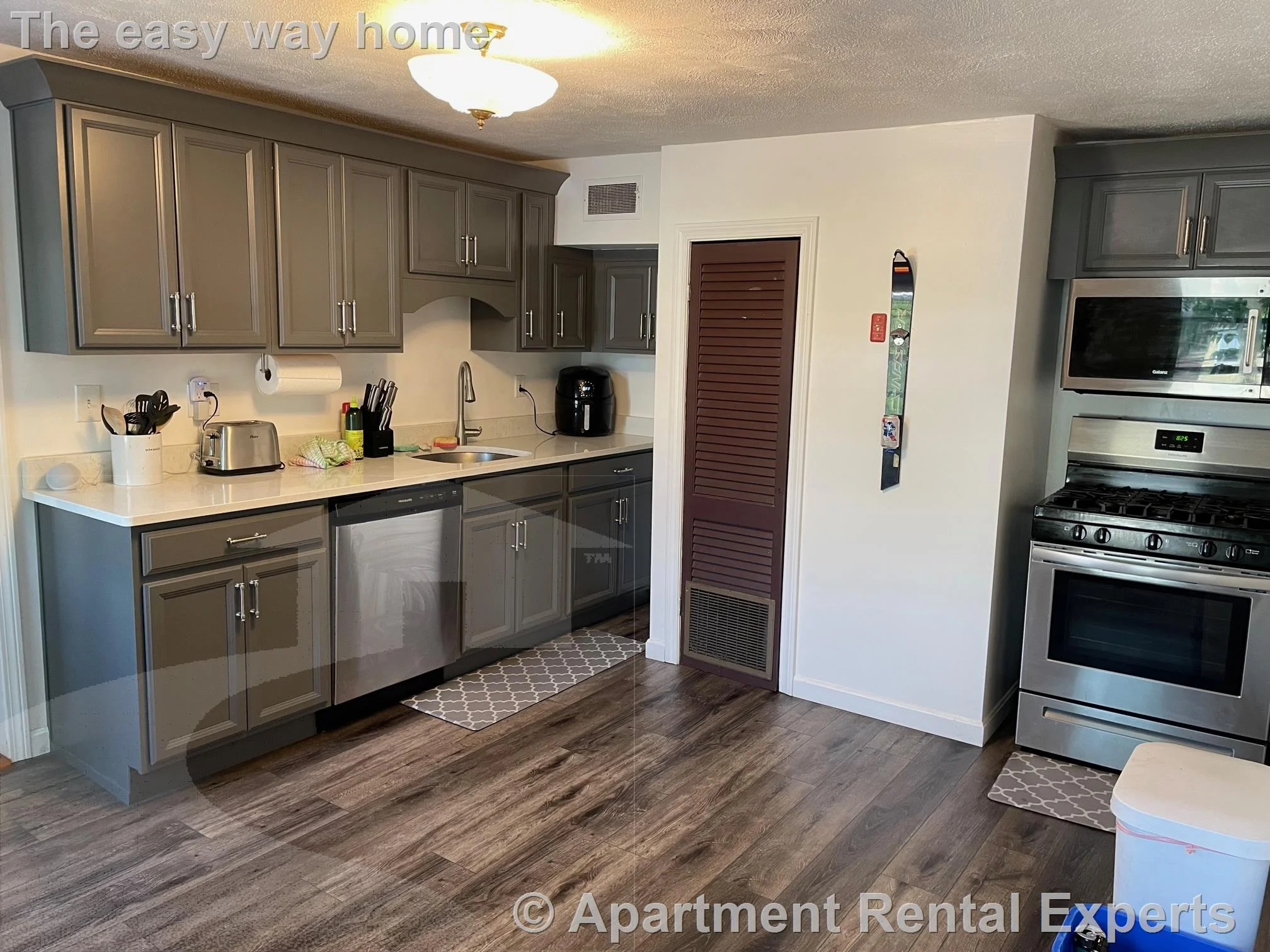 3 bed, 1 bath apartment for rent at 72 School St Unit 2, Central Square — photo 27 of 35