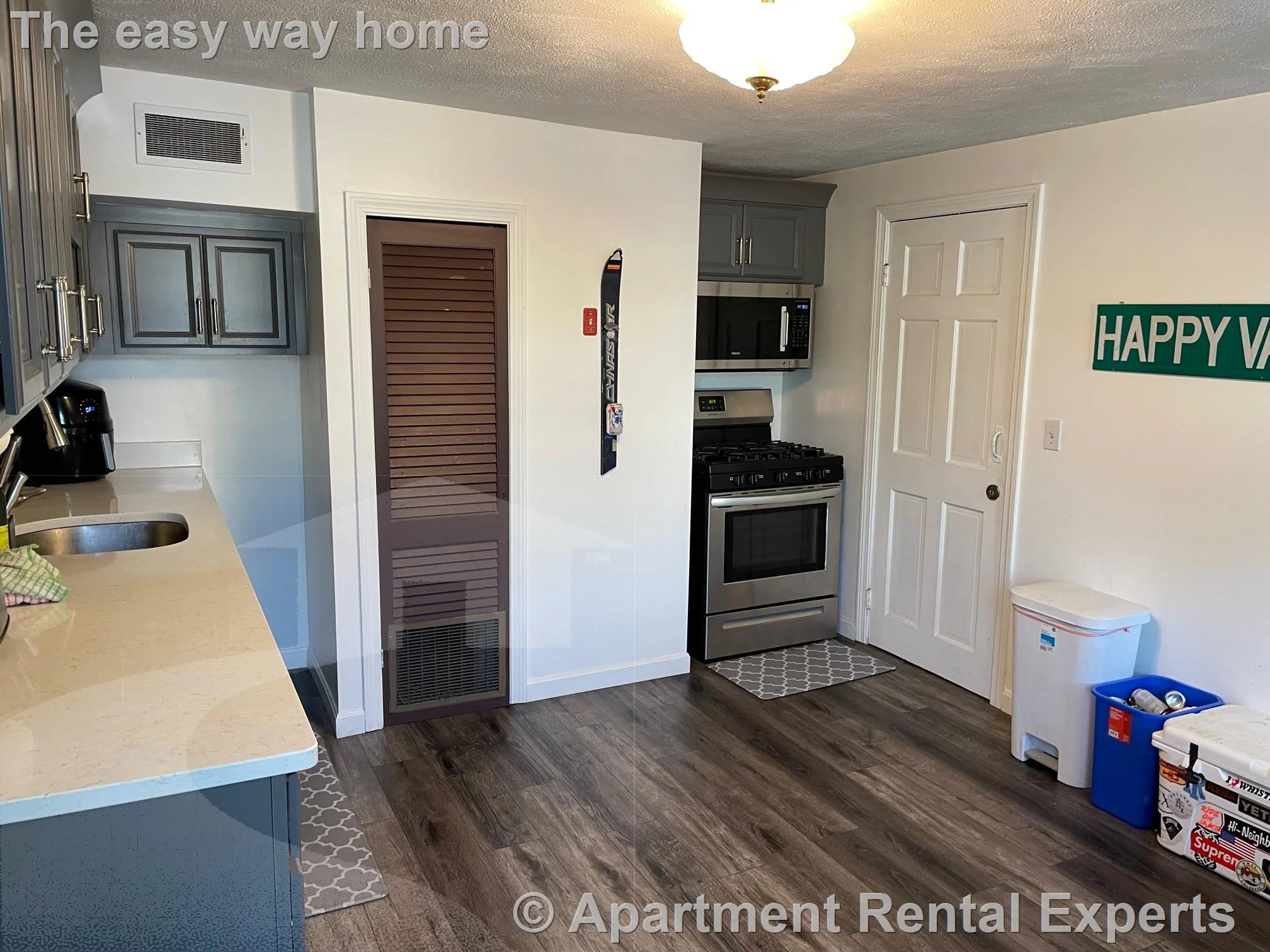 3 bed, 1 bath apartment for rent at 72 School St Unit 2, Central Square — photo 26 of 35