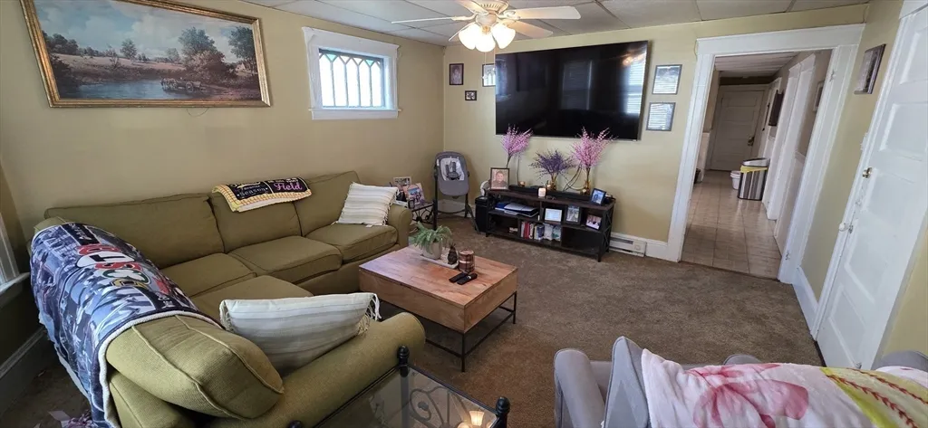 3 bed, 1 bath apartment for rent at 72 Seymour St Unit 2, Worcester — photo 5 of 18
