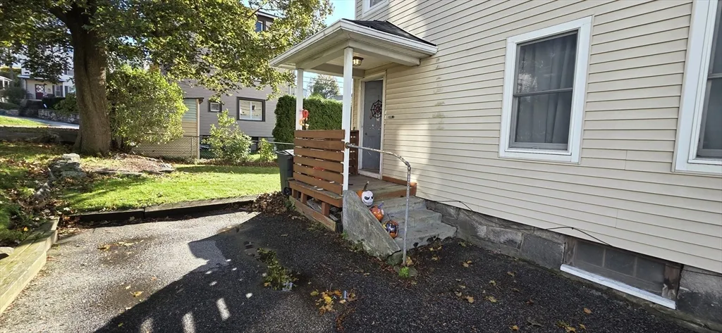 3 bed, 1 bath apartment for rent at 72 Seymour St Unit 2, Worcester — photo 18 of 18