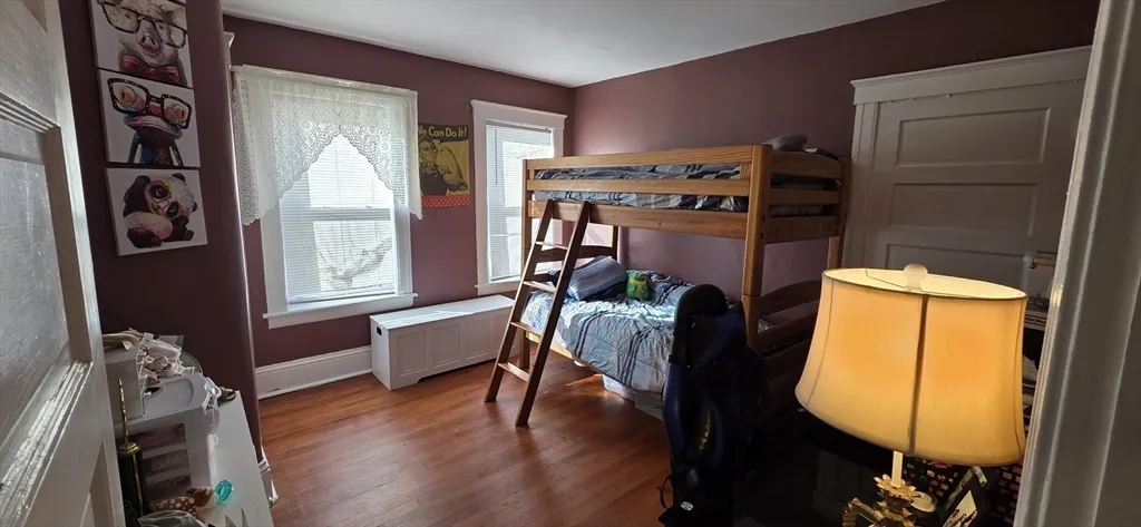 3 bed, 1 bath apartment for rent at 72 Seymour St Unit 2, Worcester — photo 10 of 18