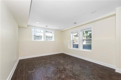 5 bed, 5.5 bath apartment for rent at 72 Stanley Ave Unit 1, South Medford — photo 8 of 24