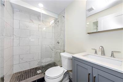 5 bed, 5.5 bath apartment for rent at 72 Stanley Ave Unit 1, South Medford — photo 11 of 24