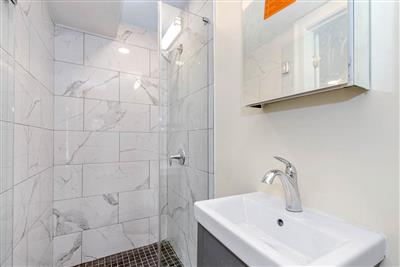 5 bed, 5.5 bath apartment for rent at 72 Stanley Ave Unit 1, South Medford — photo 16 of 24