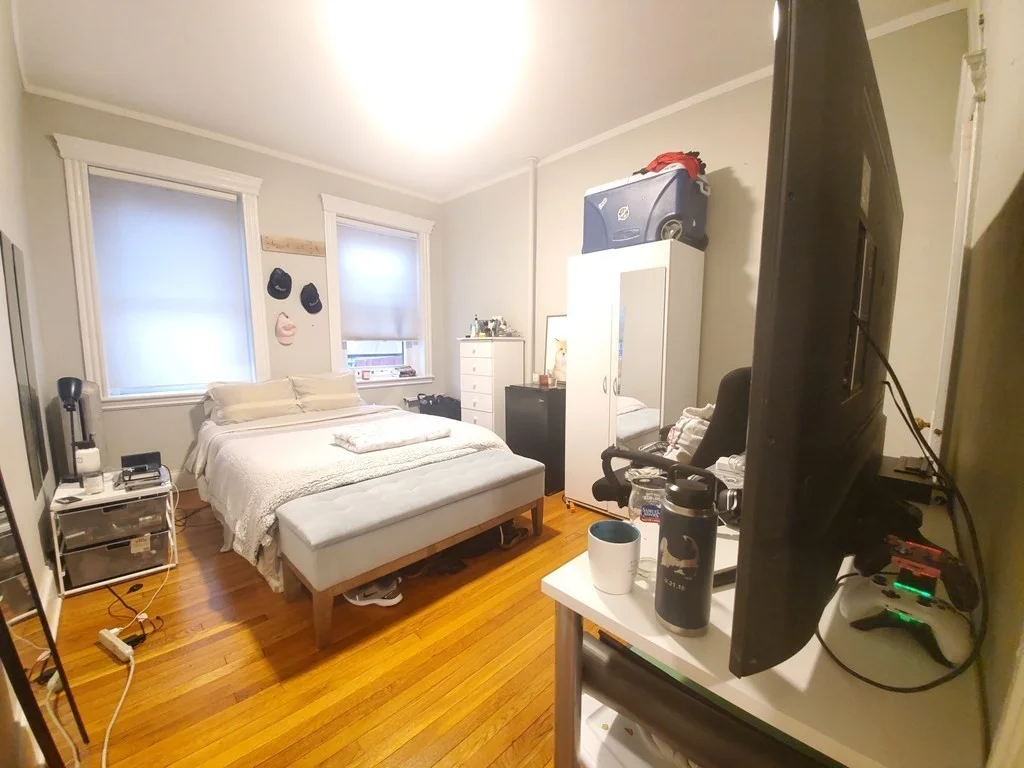 2 bed, 1 bath apartment for rent at 72 Strathmore Rd Unit 2B, Brighton — photo 2 of 12