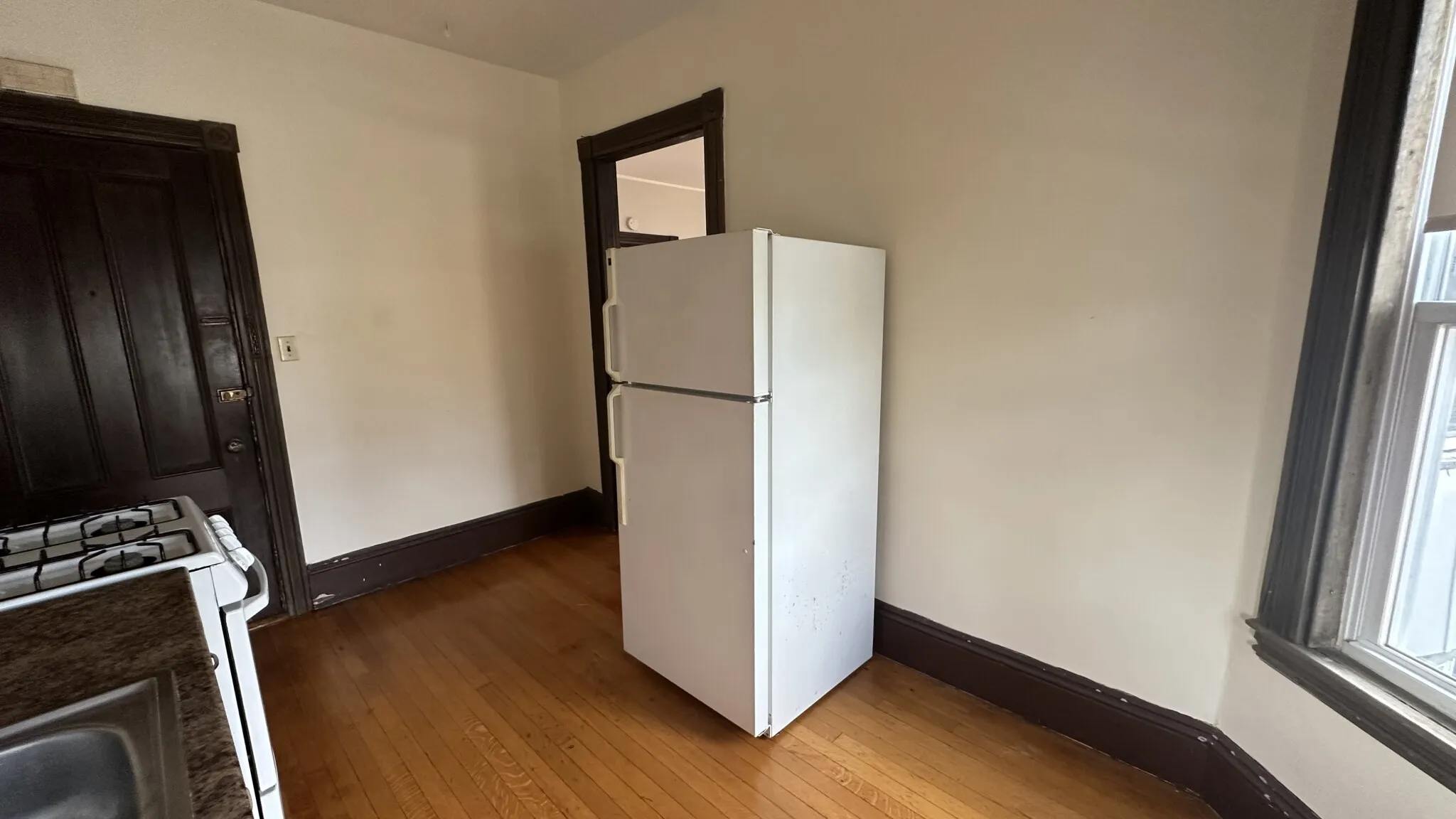 1 bed, 1 bath apartment for rent at 72 Thurston St Unit 2A, Winter Hill — photo 12 of 24
