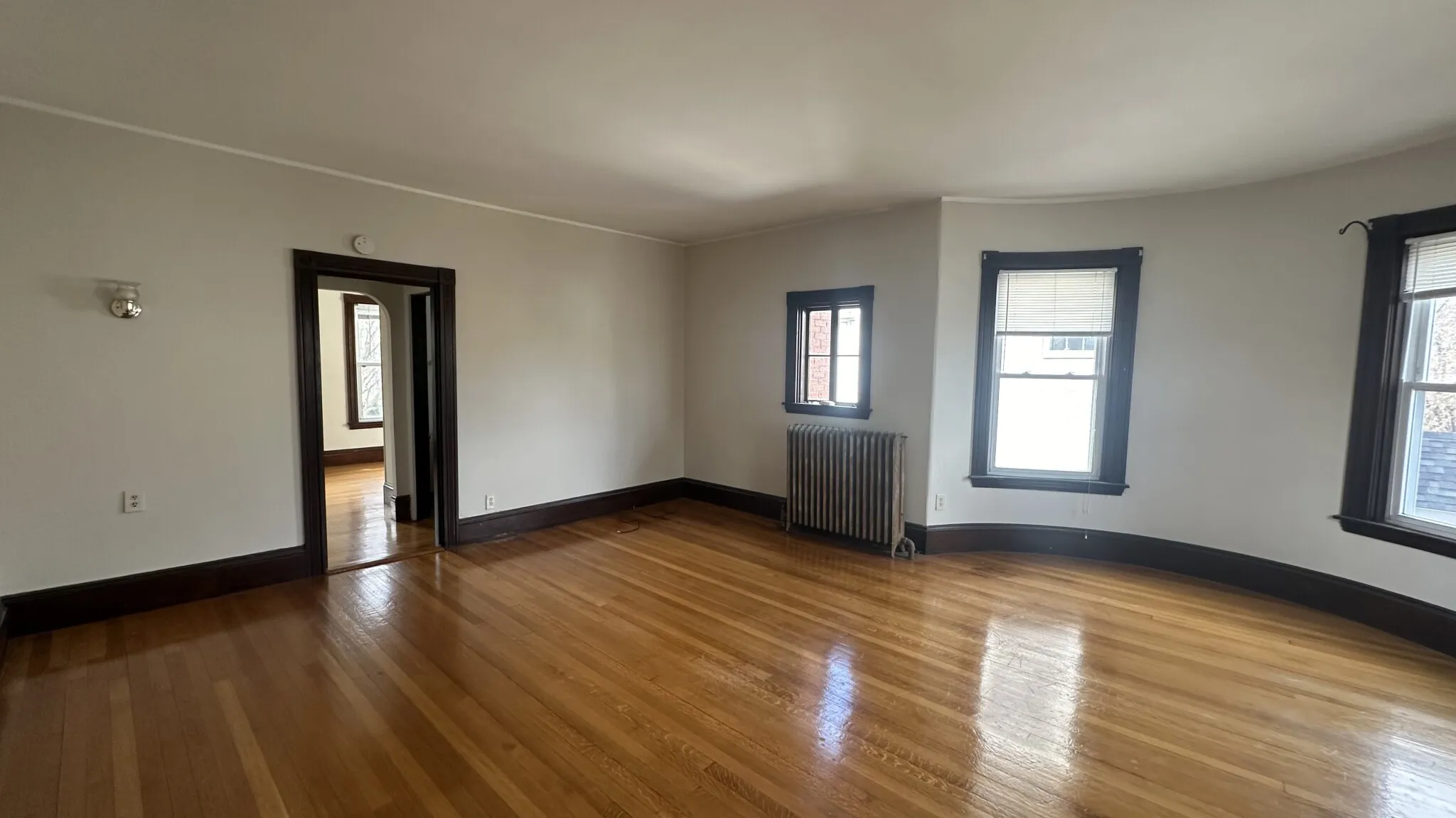 1 bed, 1 bath apartment for rent at 72 Thurston St Unit 2aa, Winter Hill — photo 2 of 24