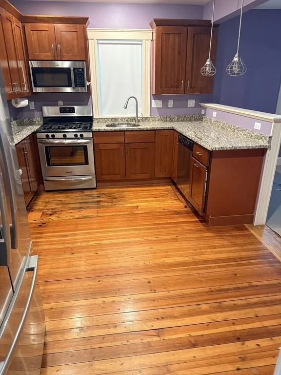 4 bed, 3 bath apartment for rent at 72 Tyndale St Unit 0, Roslindale — photo 7 of 18