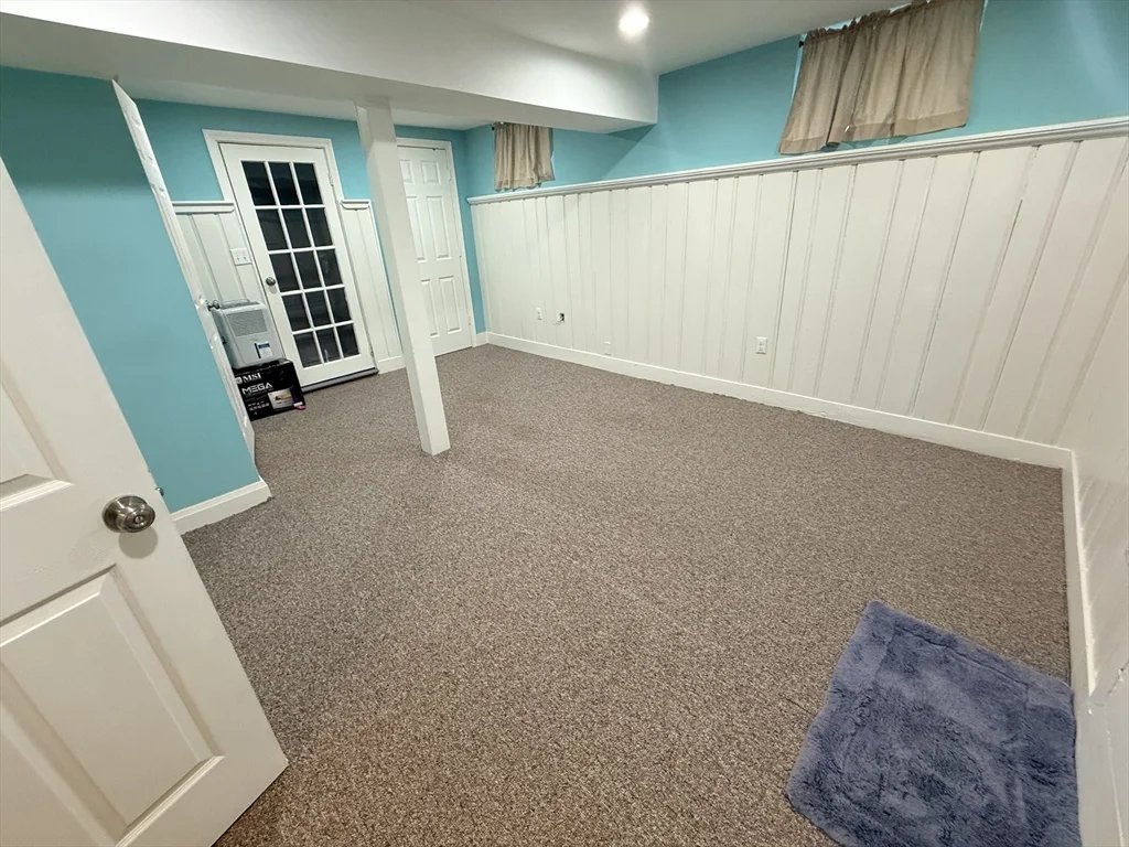 4 bed, 3 bath apartment for rent at 72 Tyndale St Unit 0, Roslindale — photo 30 of 38