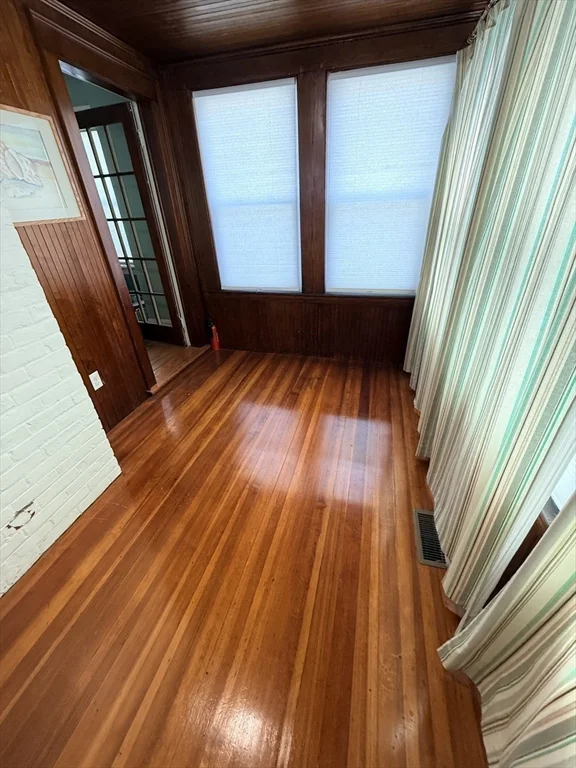 4 bed, 3 bath apartment for rent at 72 Tyndale St Unit 0, Roslindale — photo 25 of 38