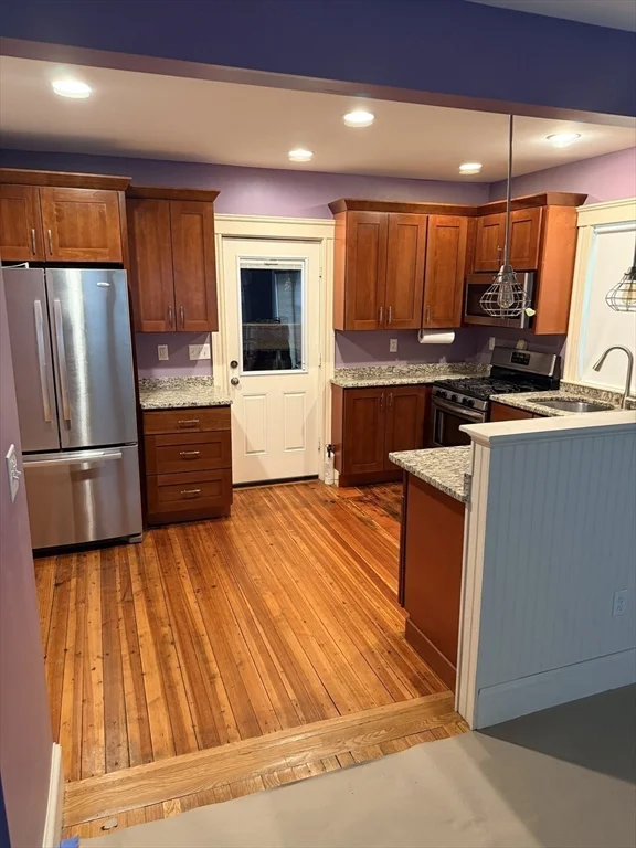 4 bed, 3 bath apartment for rent at 72 Tyndale St Unit 0, Roslindale — photo 6 of 18