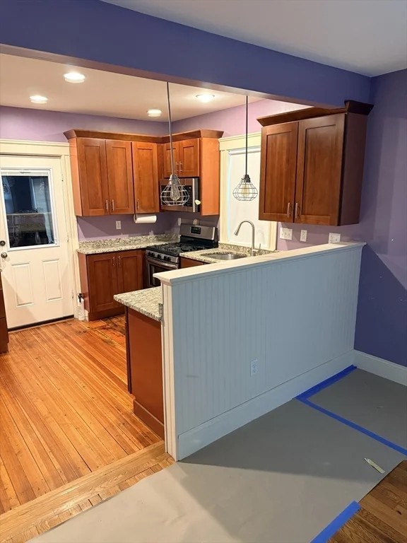 4 bed, 3 bath apartment for rent at 72 Tyndale St Unit 0, Roslindale — photo 5 of 18