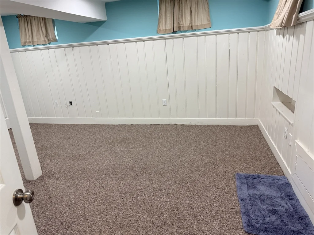 4 bed, 3 bath apartment for rent at 72 Tyndale St Unit 0, Roslindale — photo 28 of 38