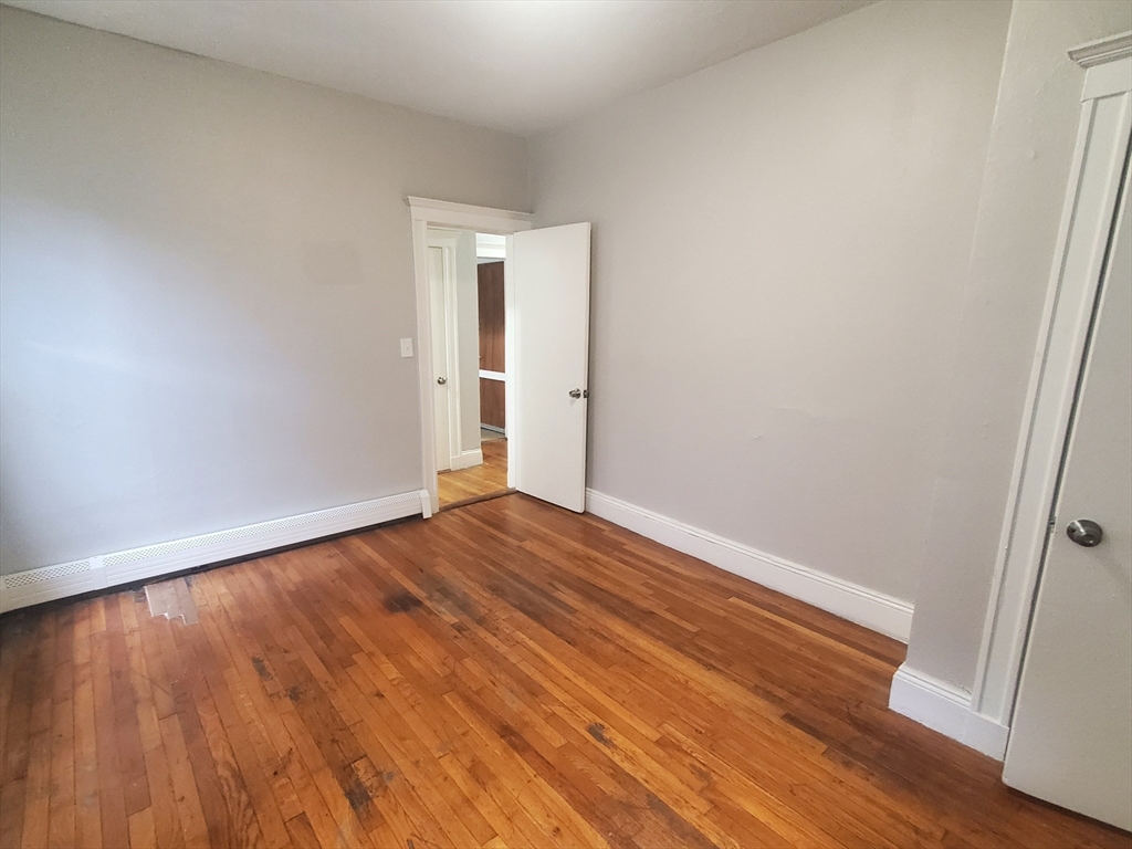 1 bed, 1 bath apartment for rent at 72 Walnut Park Unit 3, Roxbury — photo 10 of 12