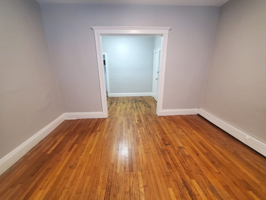 1 bed, 1 bath apartment for rent at 72 Walnut Park Unit 3, Roxbury — photo 8 of 12