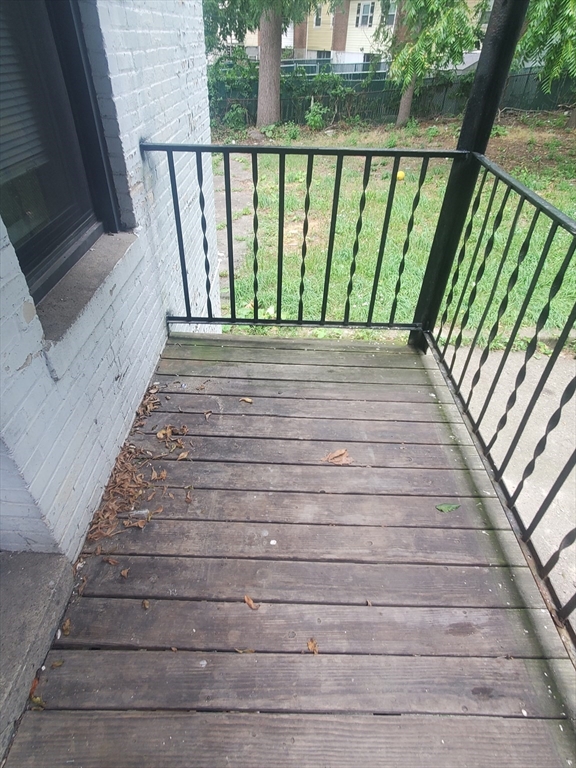1 bed, 1 bath apartment for rent at 72 Walnut Park Unit 5, Roxbury — photo 9 of 9