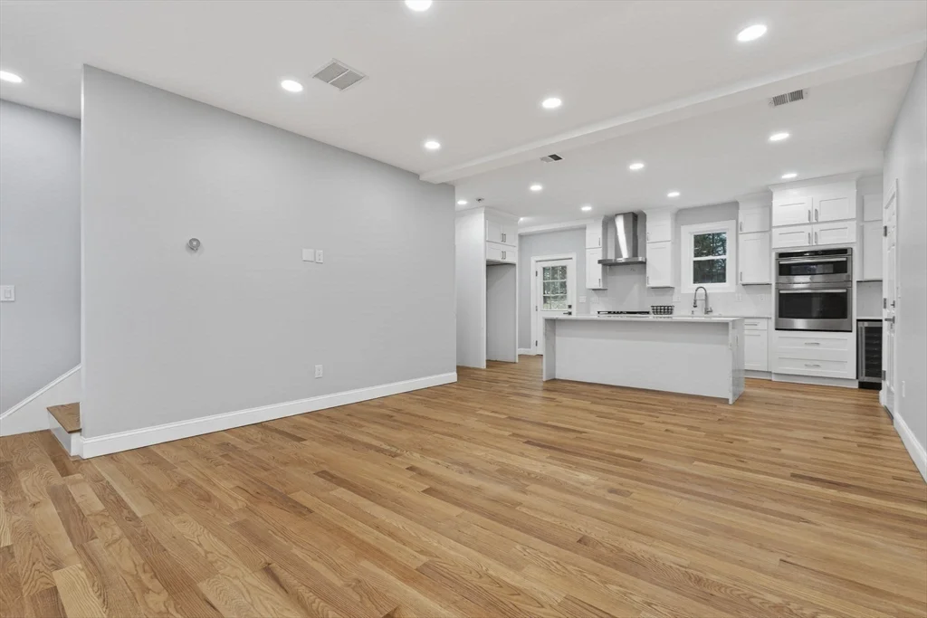 3 bed, 2 bath apartment for rent at 72 Westborough Rd Unit 1, Grafton — photo 4 of 40