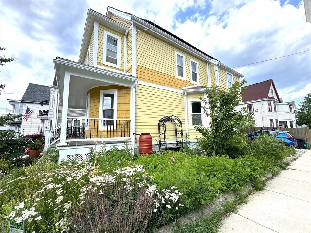 2 bed, 1 bath apartment for rent at 72 Winchester St Unit 1, Medford — photo 17 of 22