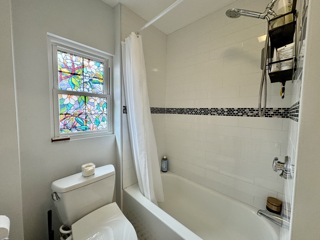 2 bed, 1 bath apartment for rent at 72 Windsor Rd Unit 1, Salisbury Road - Corey Farm — photo 12 of 16