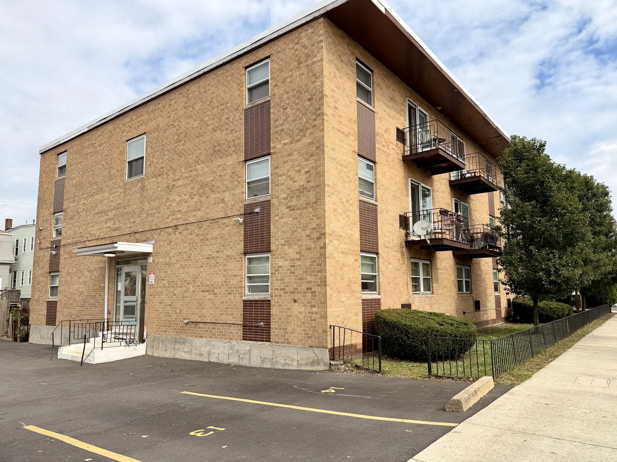 Studio bed, 1 bath apartment for rent at 720 Bennington St Unit 204, East Boston — photo 9 of 9