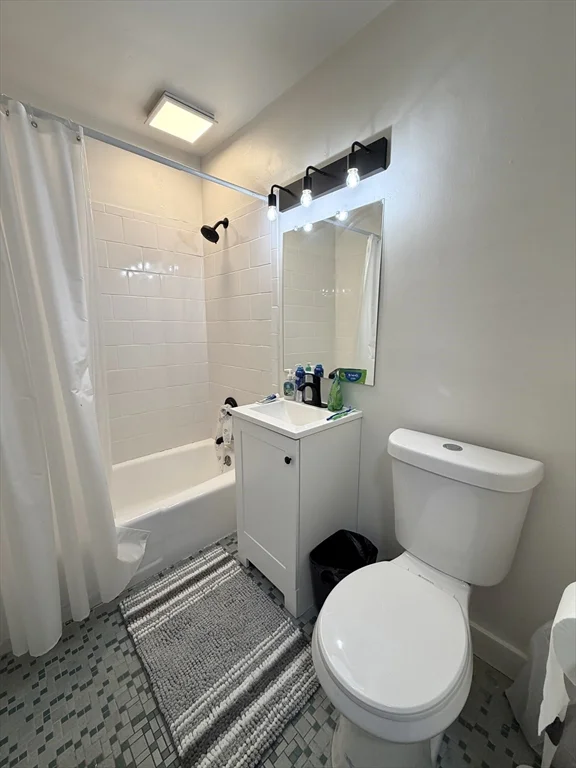 Studio bed, 1 bath apartment for rent at 720 Bennington St Unit 207, East Boston — photo 7 of 9