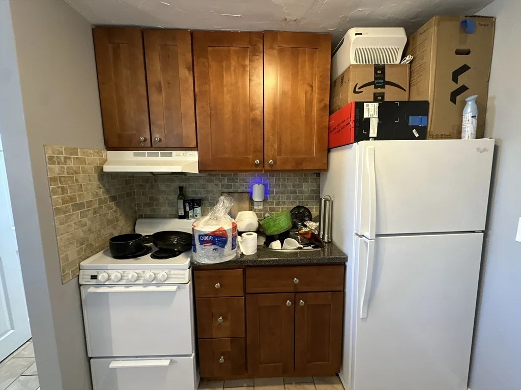 Studio bed, 1 bath apartment for rent at 720 Bennington St Unit 304, East Boston — photo 6 of 7