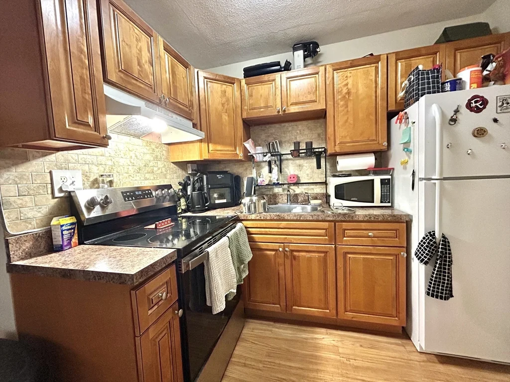 1 bed, 1 bath apartment for rent at 720 Bennington Unit 104, East Boston — photo 6 of 10