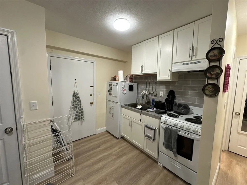 Studio bed, 1 bath apartment for rent at 720 Bennington Unit 106, East Boston — photo 5 of 9