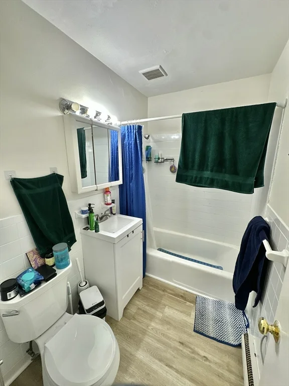 1 bed, 1 bath apartment for rent at 720 Bennington Unit 210, East Boston — photo 9 of 12