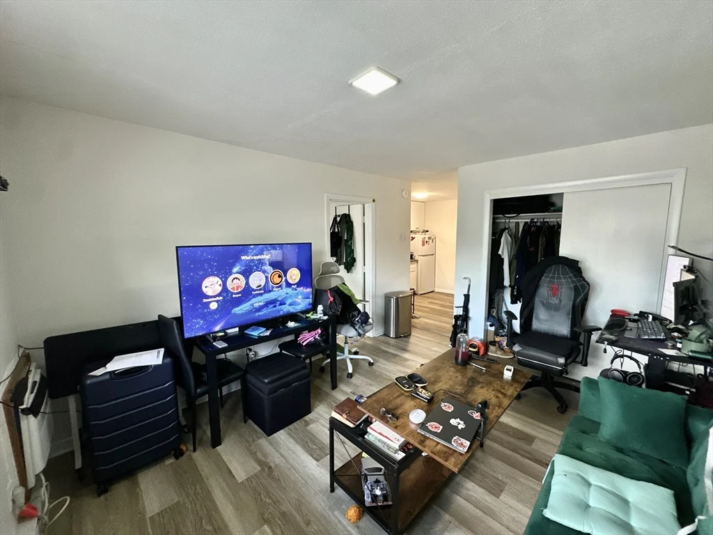 1 bed, 1 bath apartment for rent at 720 Bennington Unit 210, East Boston — photo 4 of 12
