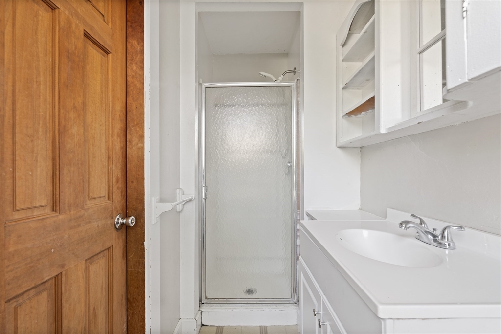 2 bed, 2 bath apartment for rent at 720 Main St Unit 3, Bolton — photo 5 of 10