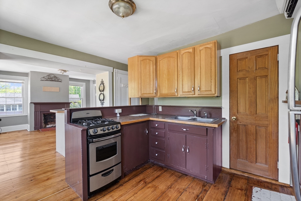 2 bed, 2 bath apartment for rent at 720 Main St Unit 3, Bolton — photo 3 of 10
