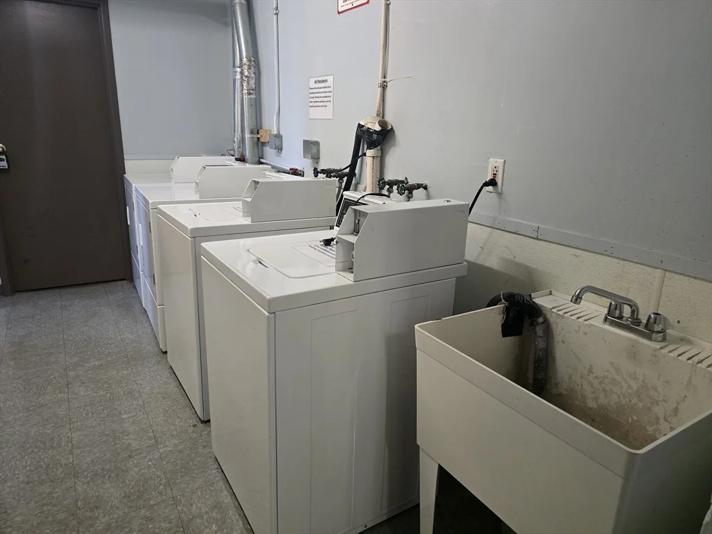 2 bed, 1 bath apartment for rent at 720 Main St Unit 4, Weymouth — photo 15 of 18