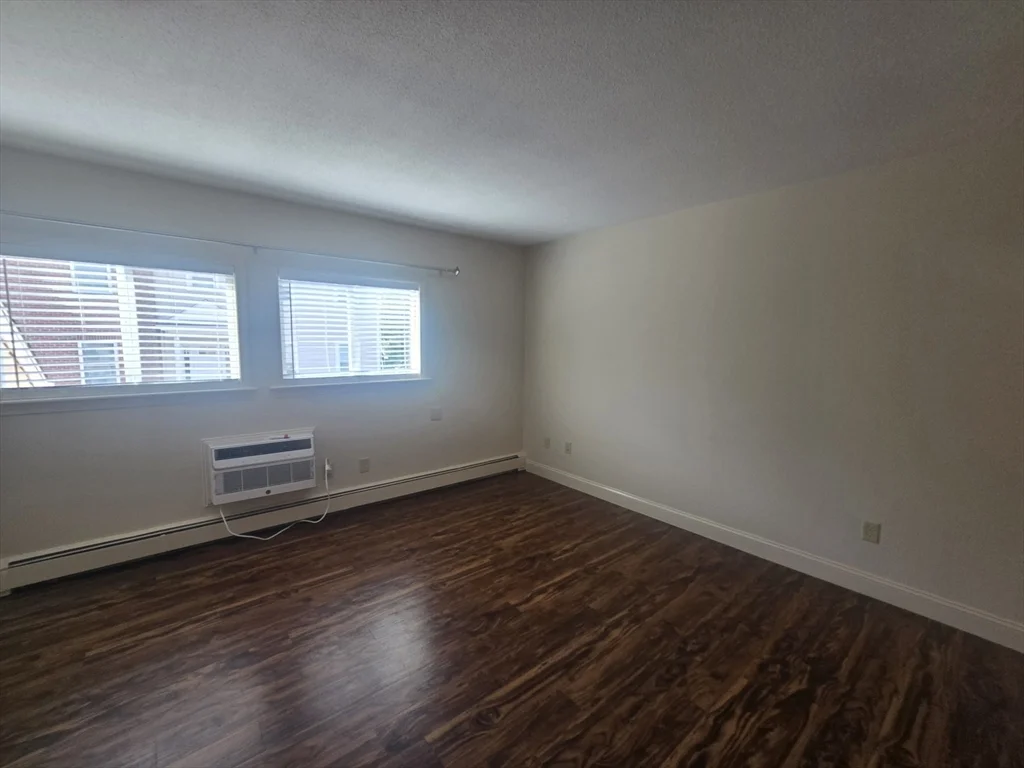 2 bed, 1 bath apartment for rent at 720 Main St Unit 4, Weymouth — photo 5 of 18