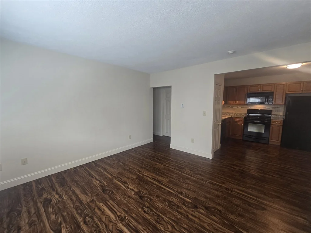 2 bed, 1 bath apartment for rent at 720 Main St Unit 4, Weymouth — photo 6 of 18