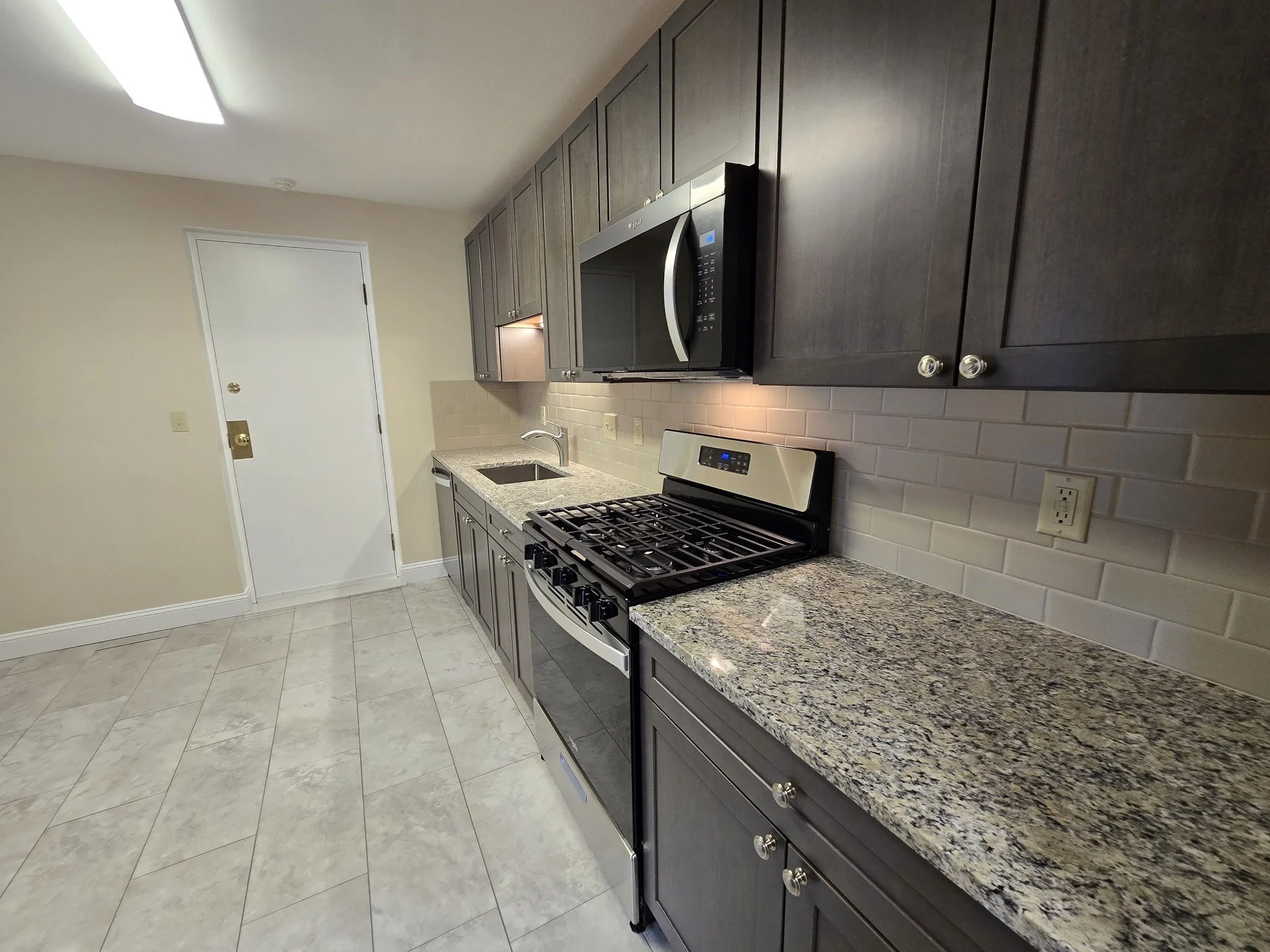 1 bed, 1 bath apartment for rent at 720 Main St Unit 9, Weymouth — photo 4 of 25