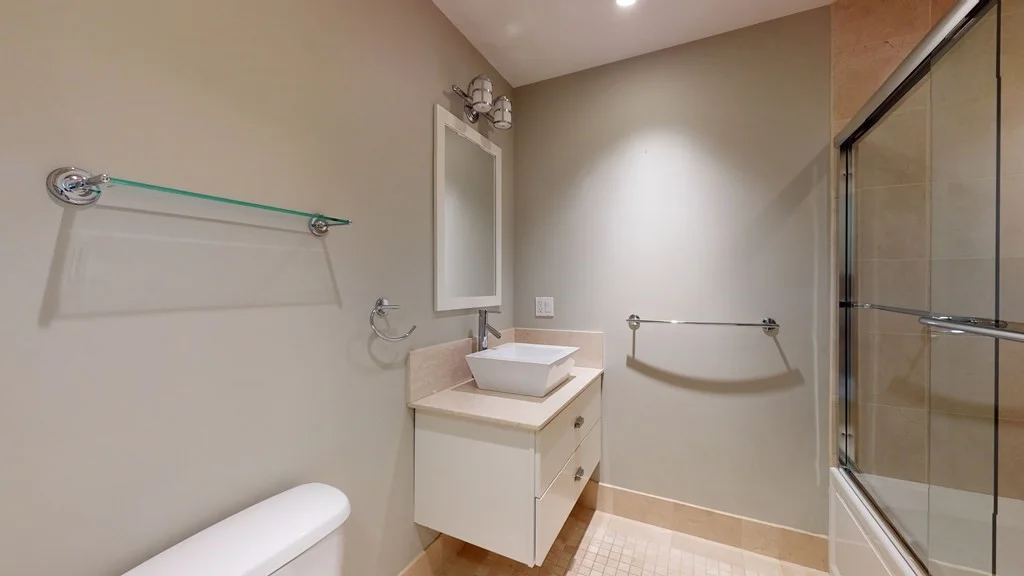 2 bed, 2 bath apartment for rent at 721 E 6th St Unit 4, South Boston — photo 11 of 23