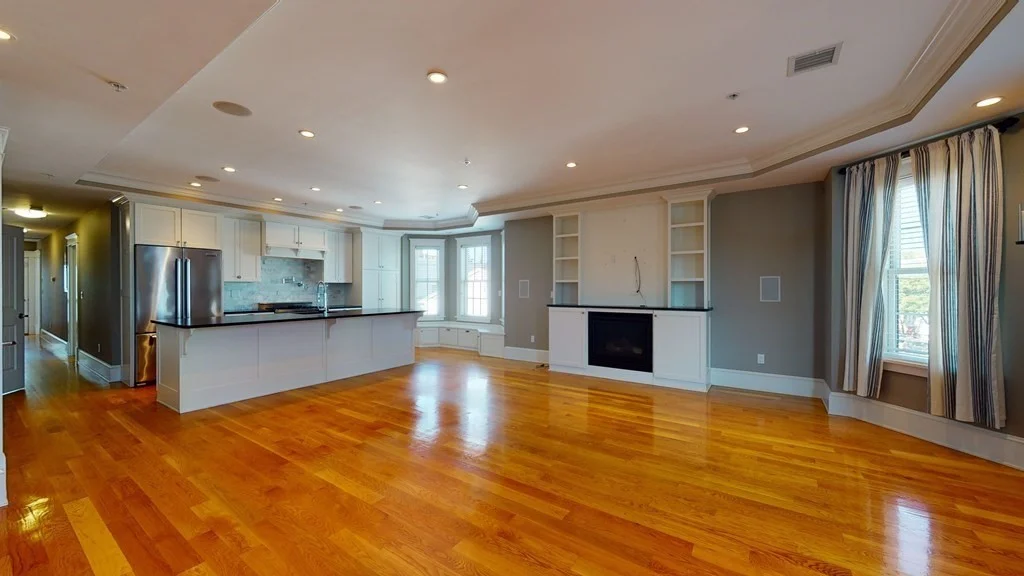 2 bed, 2 bath apartment for rent at 721 E 6th St Unit 4, South Boston — photo 3 of 23