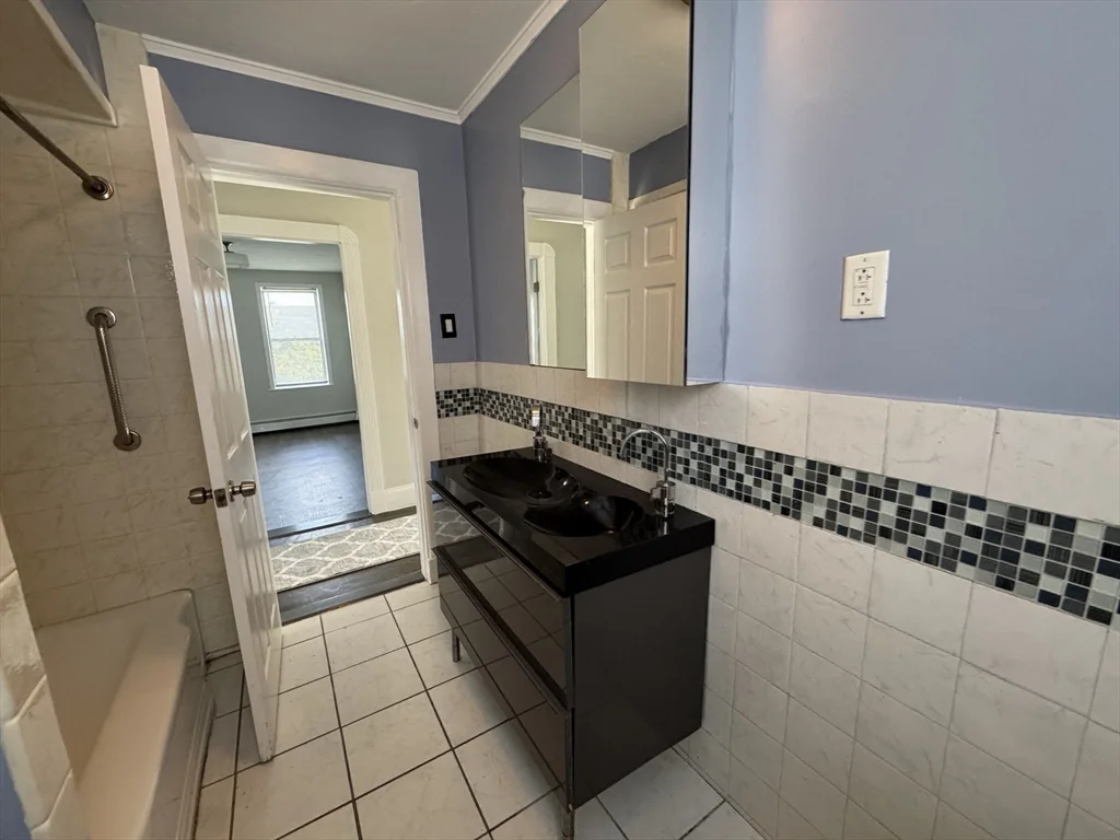 5 bed, 2 bath apartment for rent at 722 Adams St Unit 2, Dorchester — photo 27 of 32